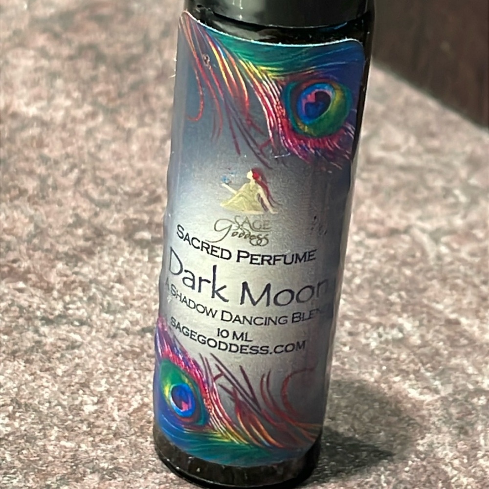 Sage Goddess aromatherapy - DARK MOON - patchouli sandalwood essential oil 10ml